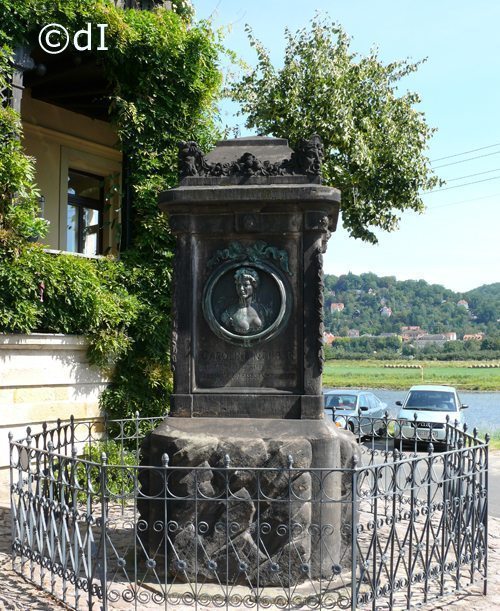 NeuberinDenkmal in Laubegast dieinfoseiten.de